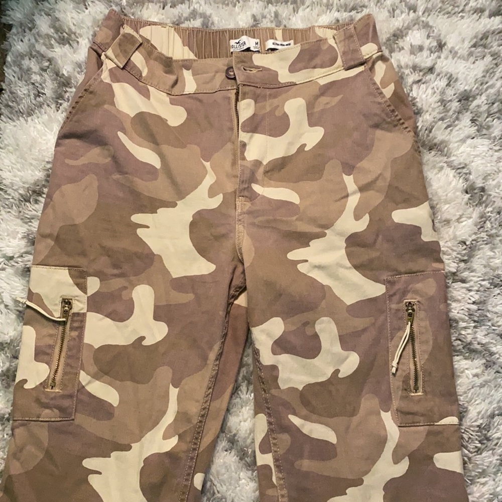 Hollister joggers⚜️